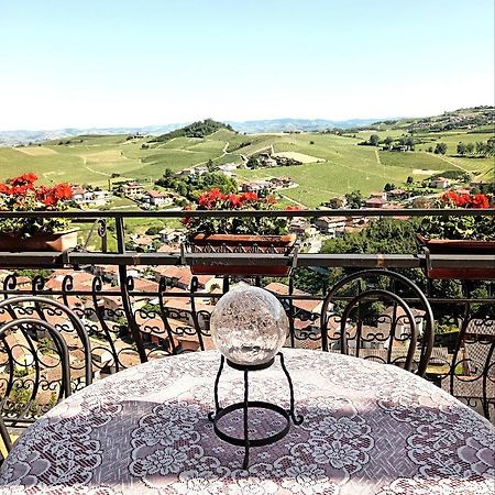 Castellinaldo Teresa Al Belvedere Rooms&Holidayapartments Camere&Appartamenti מראה חיצוני תמונה