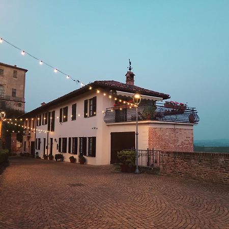 Castellinaldo Teresa Al Belvedere Rooms&Holidayapartments Camere&Appartamenti מראה חיצוני תמונה