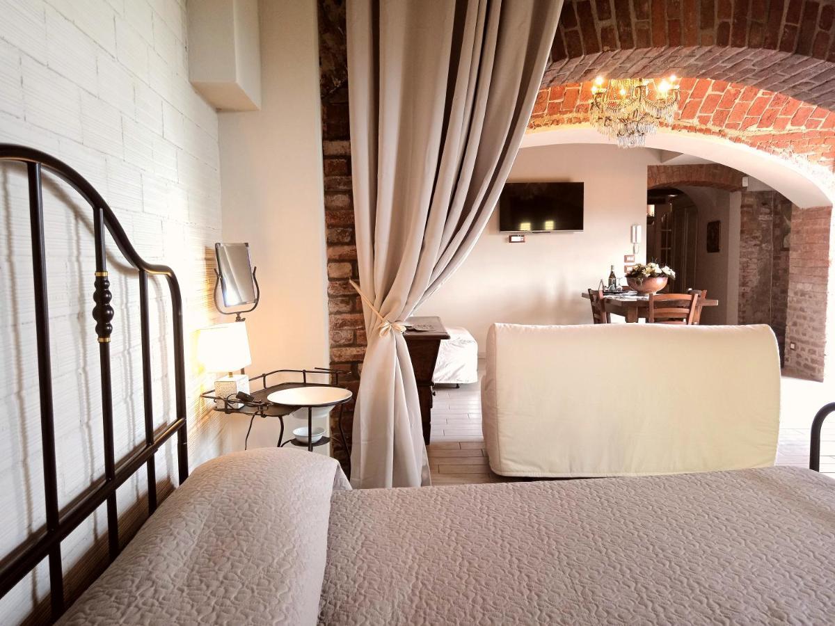 Castellinaldo Teresa Al Belvedere Rooms&Holidayapartments Camere&Appartamenti מראה חיצוני תמונה