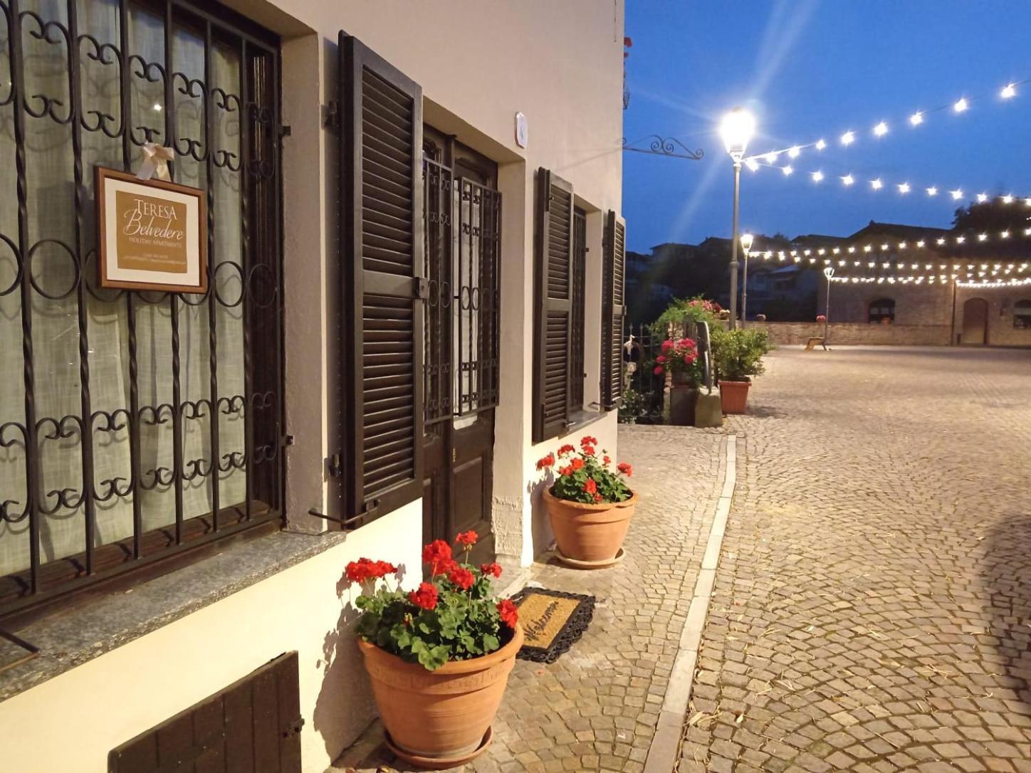 Castellinaldo Teresa Al Belvedere Rooms&Holidayapartments Camere&Appartamenti מראה חיצוני תמונה